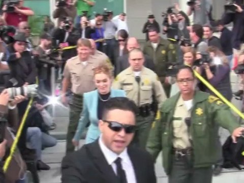 Lindsay Lohan Tweets About Nickelodeon Star's Lack of Punishment so far