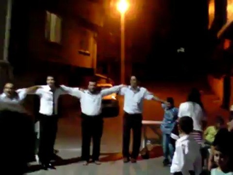 ÇUKUTLULAR AYDOĞAN YAŞAR- YUNUS EMRE YAŞAR