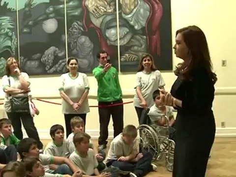 La presidenta Cristina Fernández hablando sobre la masoneria en Argentina