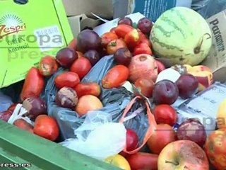 Catarroja (Valencia) se inunda de basura
