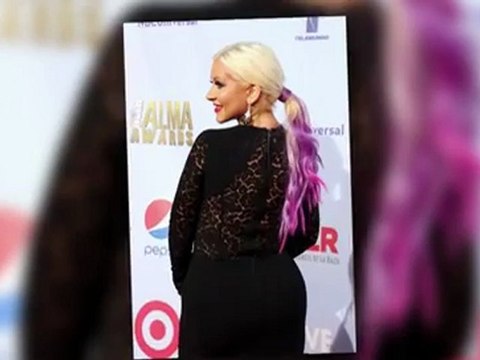 Christina Aguilera Shows Curves