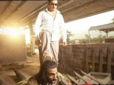 Salman Khan's Action In Dabangg 2 Modified ! - Bollywood Gossip