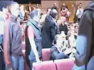 Agreden en una universidad al dibujante sueco que publicó una caricatura sobre Mahoma