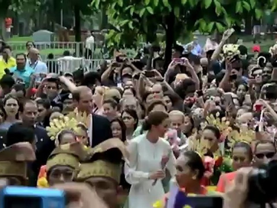 Celebrity Bytes: Court Bans Kate Middleton Topless Photos