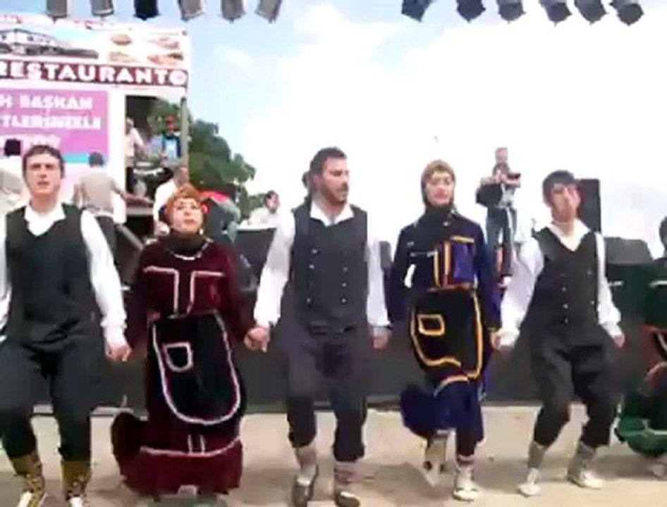 Hemşin Horon Ekibi Gösterisi.