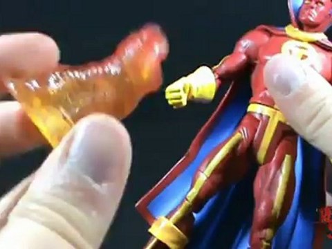 Toy Spot - DC Universe Classics Wave 1 Red Tornado figure