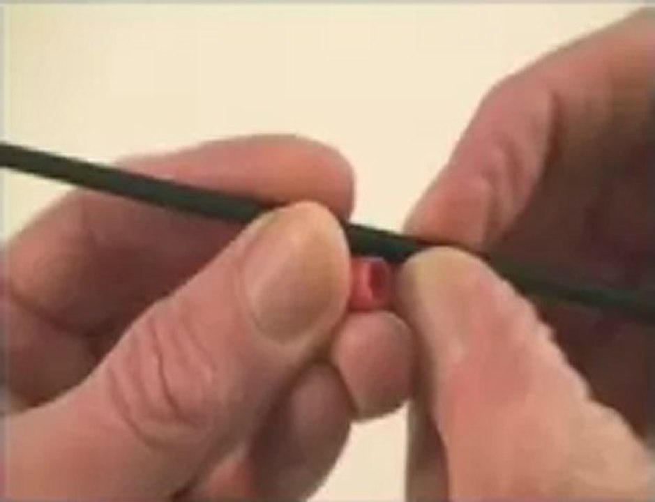 How to elasticate and set up a fishing pole.wmv