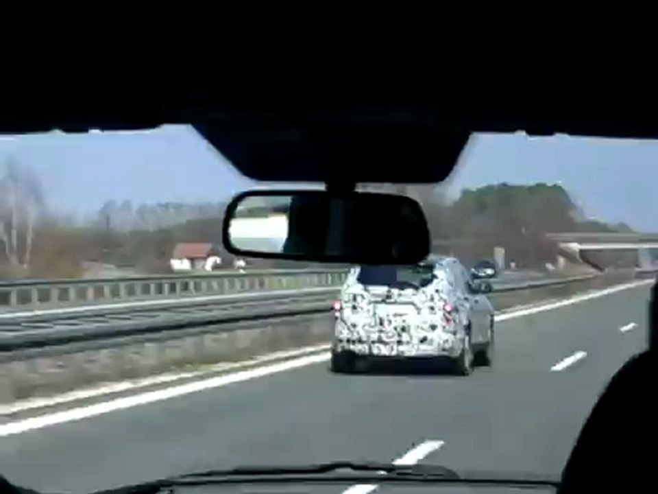 BMW X1/X3 (2010) spy video