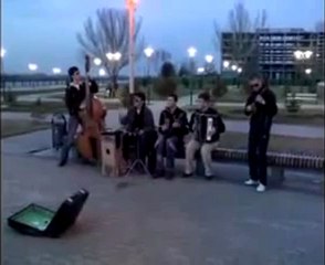 Уличные музыканты. Попури
