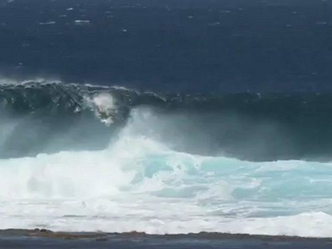 Nixon WTA Billabong Pro Tahiti 2012 - Heitor Alves