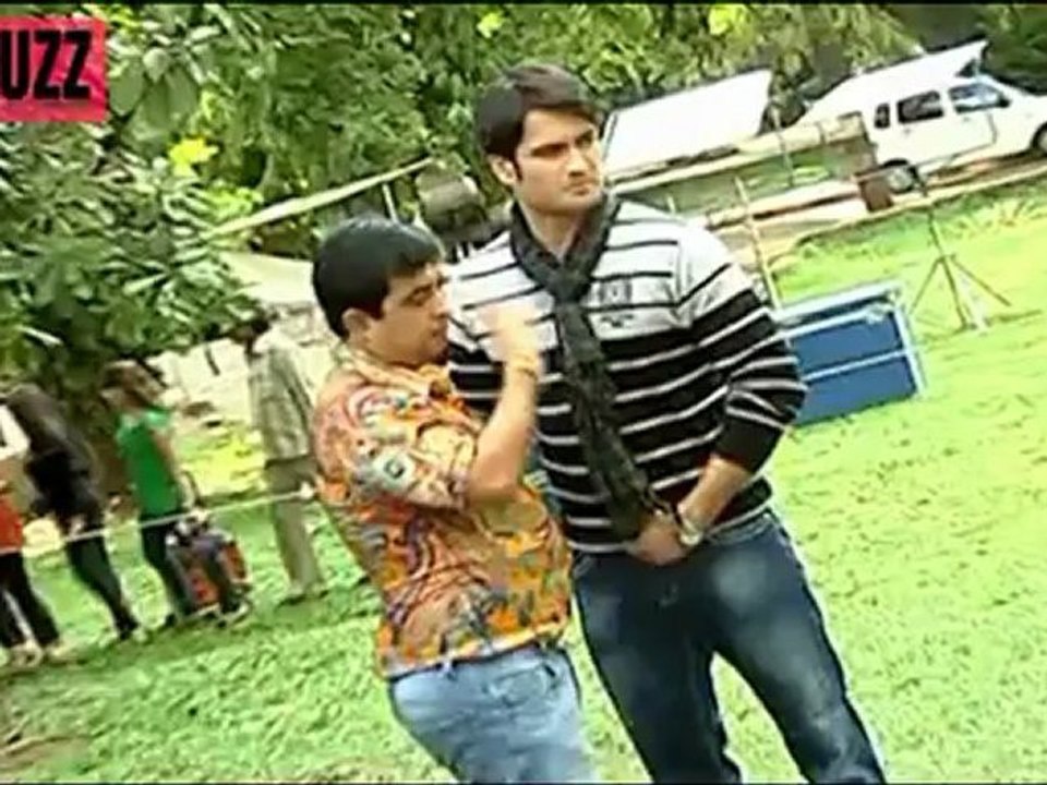 RK TAKES CARE of Madhubala & REVEALS PAST in Madhubala Ek Ishq Ek Junoon 18th September 2012