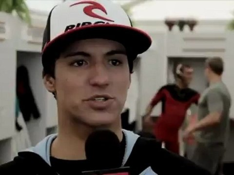 Gabriel Medina Profile Backstage Quiksilver Pro France 2011