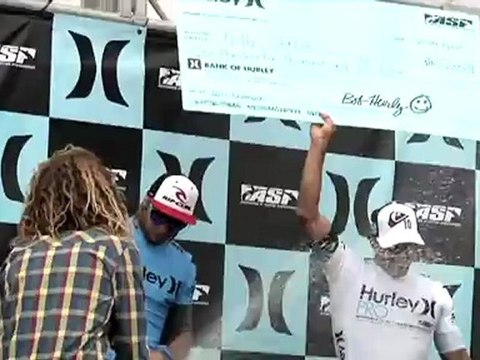 The Kelly Slater - Owen Wright Rivalry - Backstage Quiksilver Pro France 2011