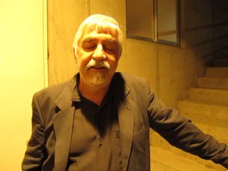 Saludos de Jorge Coulón del Inti-Illimani a los Chilenos en Rusia