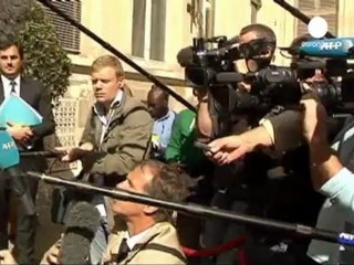 Fransa'da provokatif karikatür alarmı