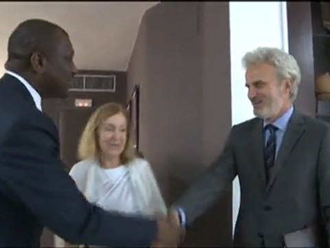 AUDIENCE: Le Ministre d'Etat, ministre de l'interieur Hamed BAKAYOKO assurant l'intérim du premier ministre a reçu le nouveau Directeur du CICR