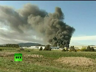 Video of giant chemical plant blast, toxic cloud poisons Canberra