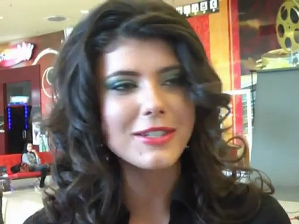 Interview avec la plus belle femme de  Roumanie _  Oana Paveluc