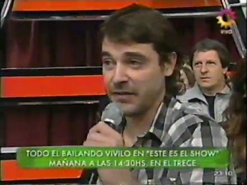 Paula en SM (previa yo estoy entregado , BAILE MERENGUE, jurado) - 19 de Octubre 2010