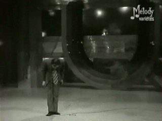 --Charles Aznavour (télé 72-n&b)- "" Sur ma vie-  ET ""vivre avec toi ....""