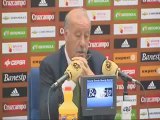 Del Bosque mantiene el bloque del Mundial aunque Iniesta no viajará a México