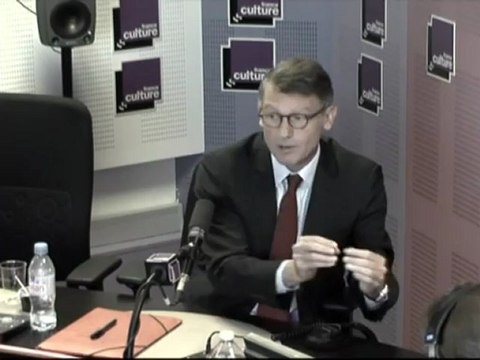 Vincent Peillon annonce le recrutement de 40 000 enseignants