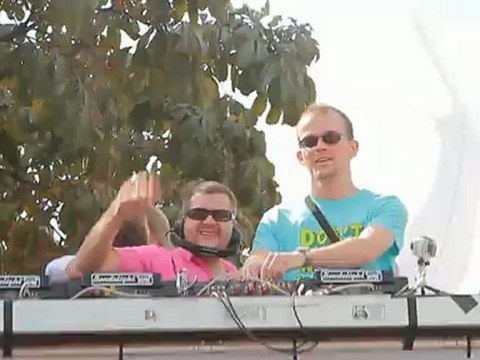 Ian Osborn & Nicolas Francoual @ Technoparade 2012 (Paris) - Jeremy De Koste & Friends