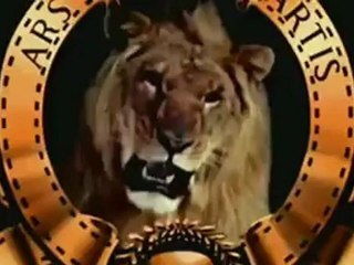 Dangereusement vôtre ( bande annonce amateur VO )