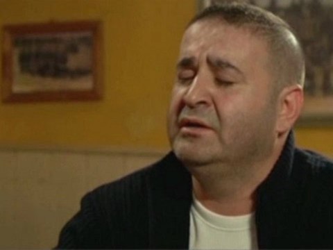 Şafak Sezer - Ben Topraktan Bir Canım