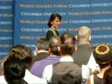 Suu Kyi meets students at Columbia