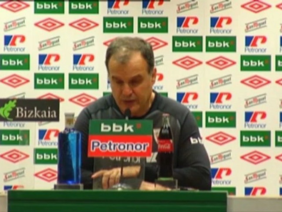 Bielsa: "saviola ist ein großartiger torjäger"