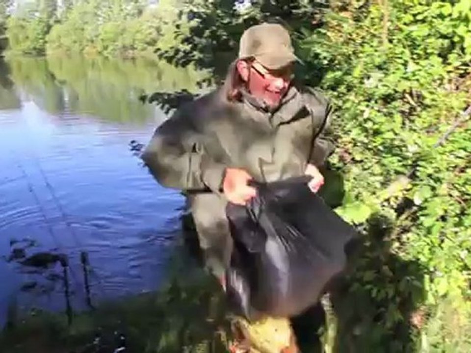 Martin Bowler with 43lb mirror carp