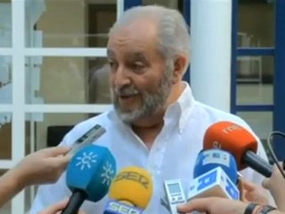 Anguita reclama el apoyo de la mayoría de los ciudadanos a su nuevo proyecto político