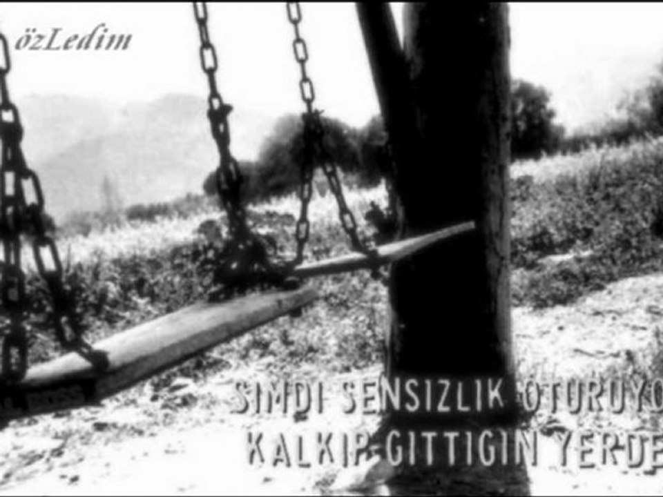 F-Rat - Yaşamak Anlamsız [ ft. Sevdali Rapci & Mc Kanmaz ]