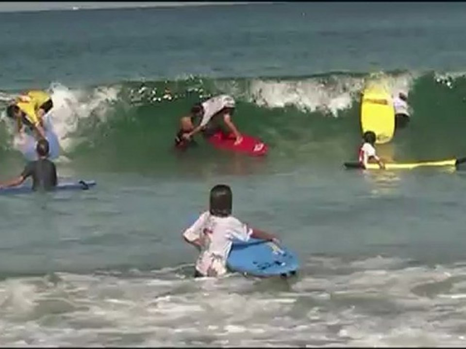 HOSSEGOR - été 2012 - LECON DE SURF AVEC JEROME DE L' H.S. CLUB - 14 aout 2012.