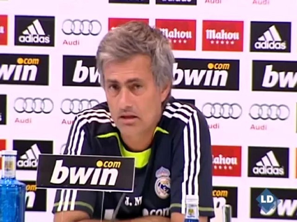 Mourinho: "Lo tendremos más difícil si los equipos regalan el partido contra el Barça"