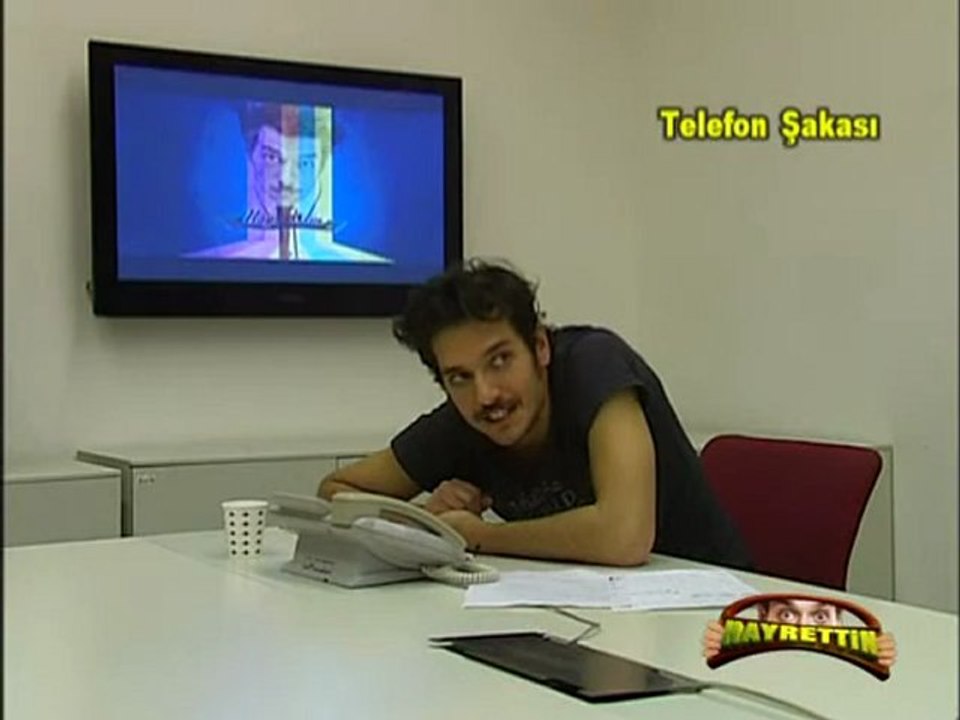 Hayrettin-Telefon Şakası Kedi Canını Yerim