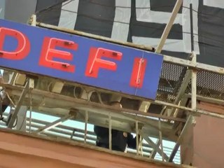 Антипутинский баннер в центре Москвы