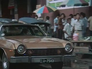 L'Homme au pistolet d'or ( bande annonce VO )