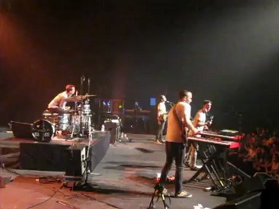 Entrée sur scène d'Electric Guest - 20/09/12 Paloma (Nîmes)