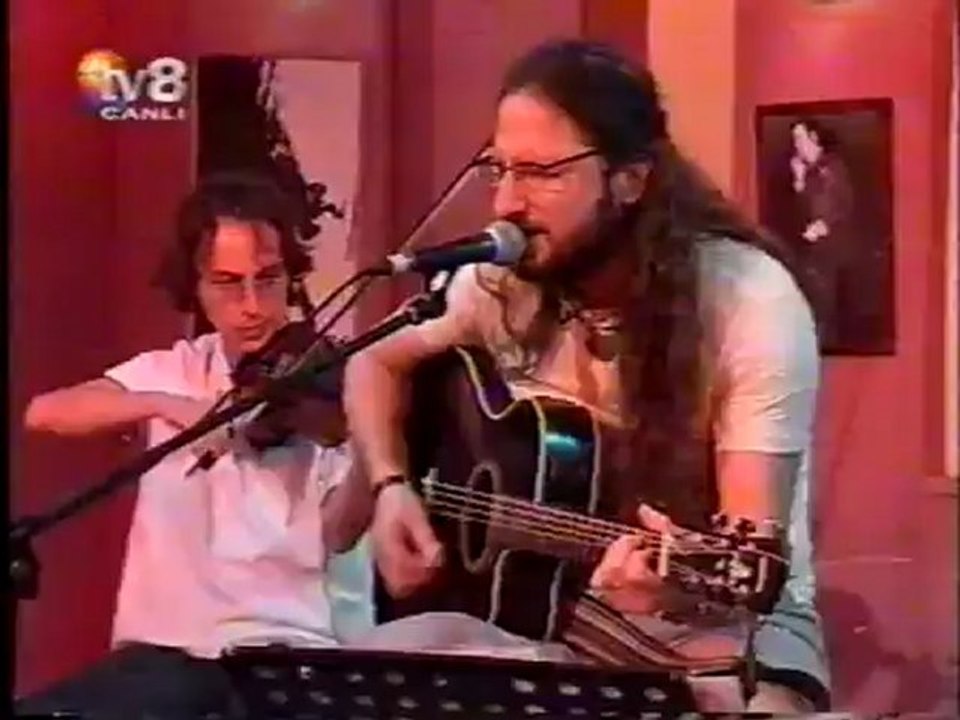 Düş Sokağı Sakinleri - Kanrevan İçindeyim (Yorumsuz, 2002)