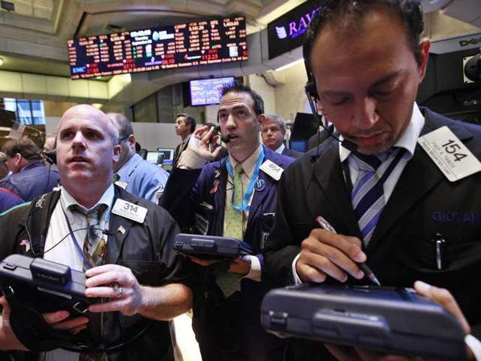 S&P 500 Ends Down Slightly But Off Day's Lows