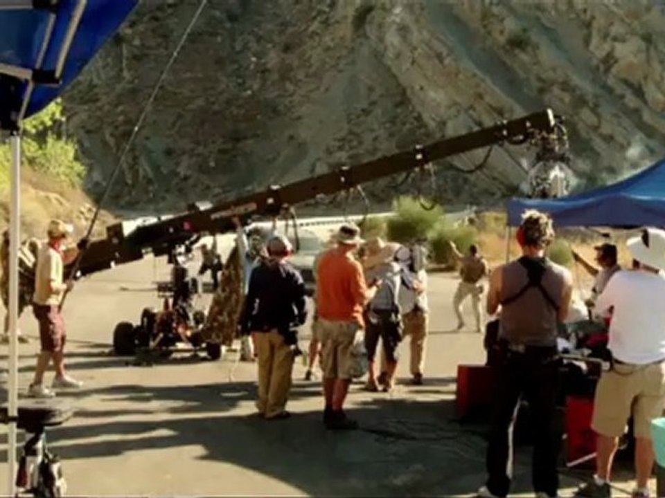 Savages - Exclusive Interview with Oliver Stone & John Travolta