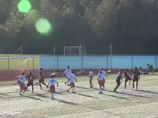 Foot / Un unijambiste nous gratifie une jolie reprise de volée !