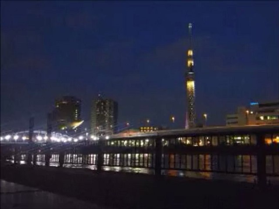 TOKYO SKYTREE - Light up