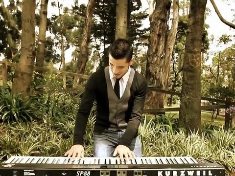 Commission - Es Tu Amor - Videoclip Oficial HD