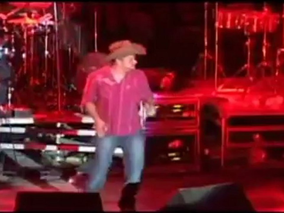 Joseph Cabanilla - Amor Del Bueno - En Vivo - Musica Cristiana