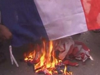 UN condemns anti-Islam film, calls French cartoons provocative