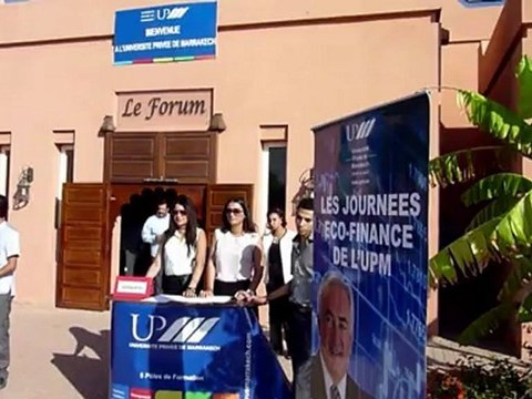 Au Maroc, DSK dit être dans la réflexion