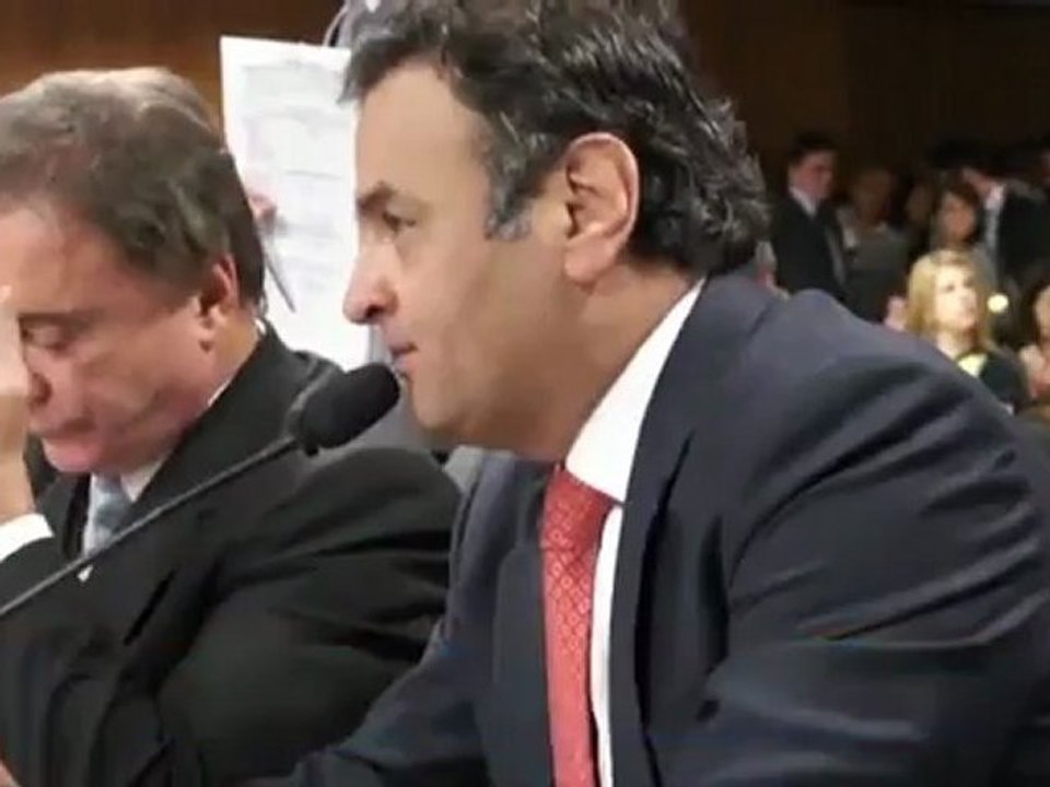 Aécio Neves líder da oposição Novos Tribunais Federais Regionais Federais